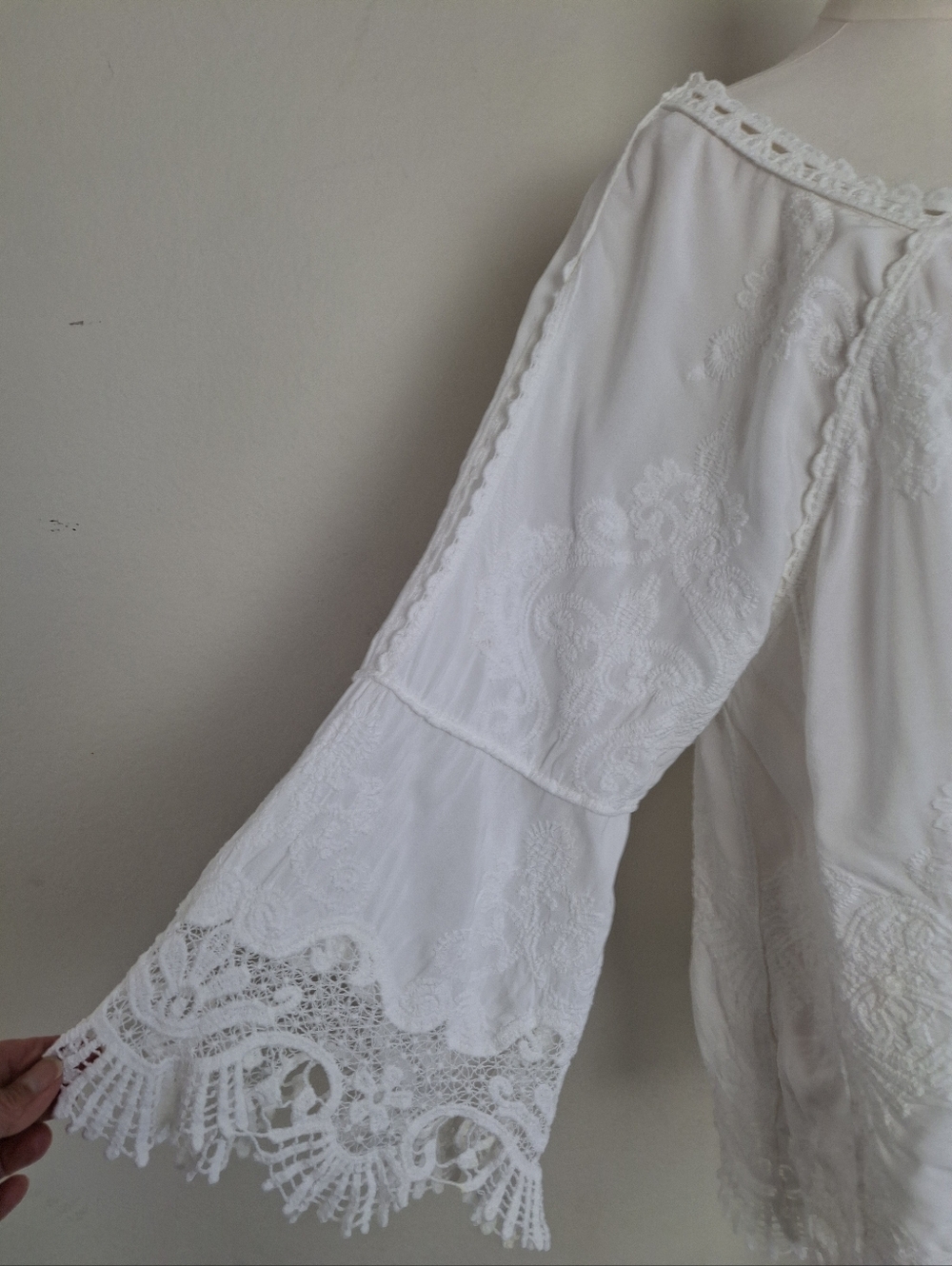 Democracy Boho White Embroidered Lace Bell Sleeve Top - Picture 7 of 12